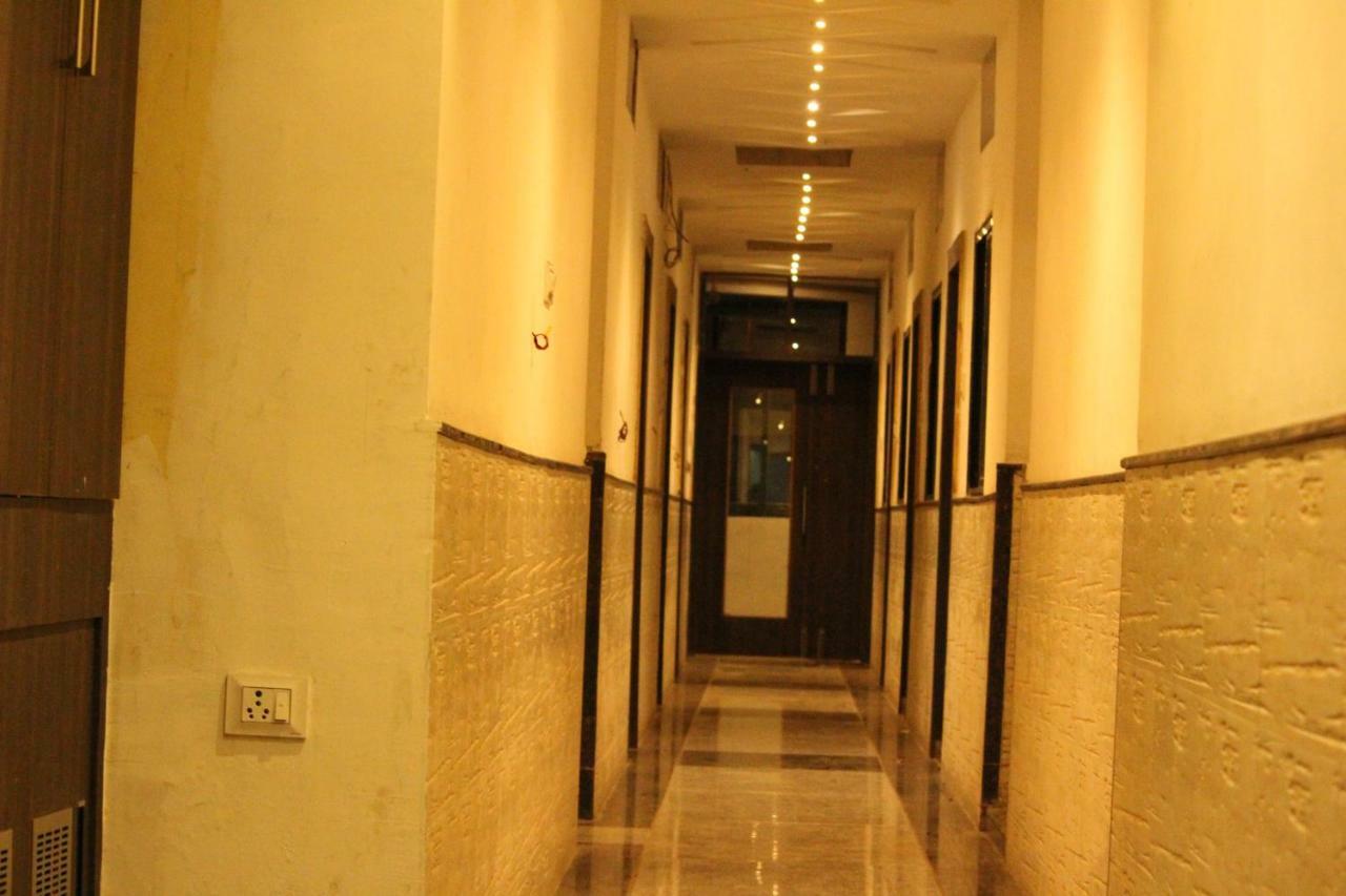 Super Hotel O Shri Shiva Palace Rāipur Exterior foto